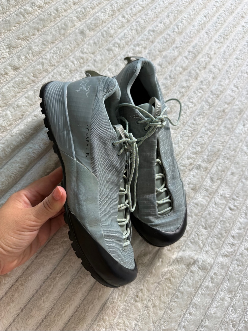 Arc'teryx Konseal FL Gray Hiking Shoes Men's US 7.5 Medium Vibram Sole